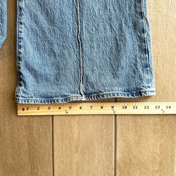 Levi's Ribcage Bell Jeans Size 31X34 Tall Blue Boho Western Stretch Light Wash - Picture 12 of 12